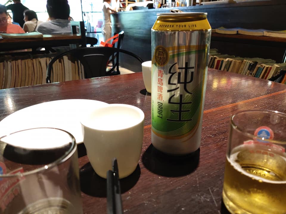 OCT LOFTアートパークのカフェレストランで 飲んだビール純生