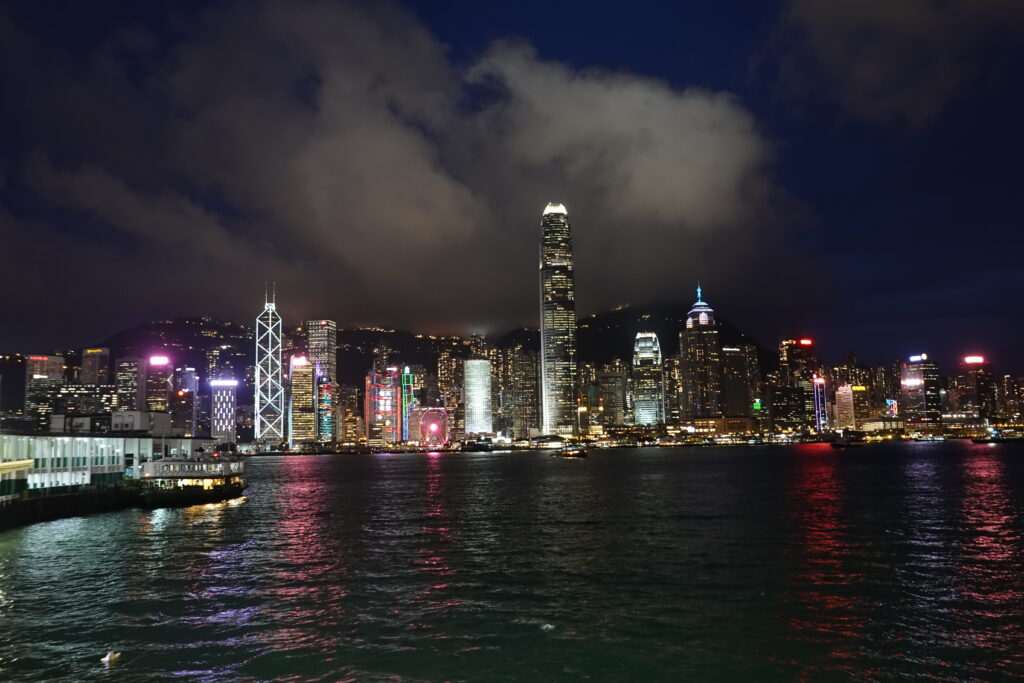 私ミシェリーが撮影した香港ビクトリアハーバーからの夜景