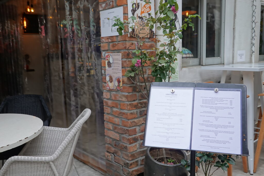 私ミシェリーが撮影した榕樹湾（Yung Shue Wan）レストラン＆バーの写真その３