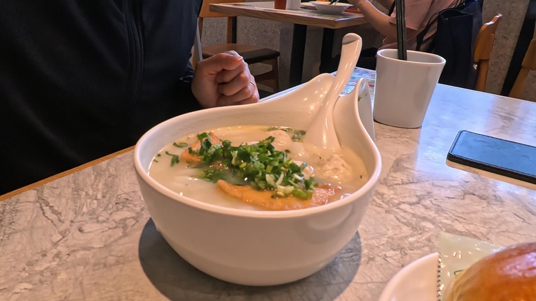 出典私ミシェリー@HKGlossy.comによる撮影. 実際に私ミシェリーが食べた翠華餐廳の潮州河粉