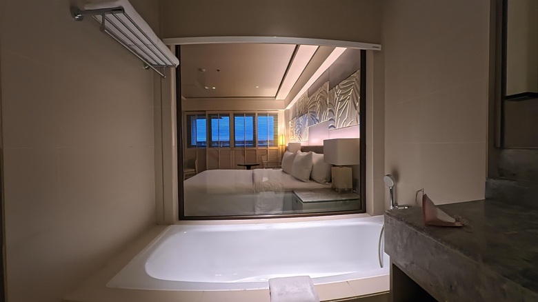 出典私ミシェリー@HKGlossy.comによる撮影. Henann Park Hotel Resort Hotelはバスタブ付